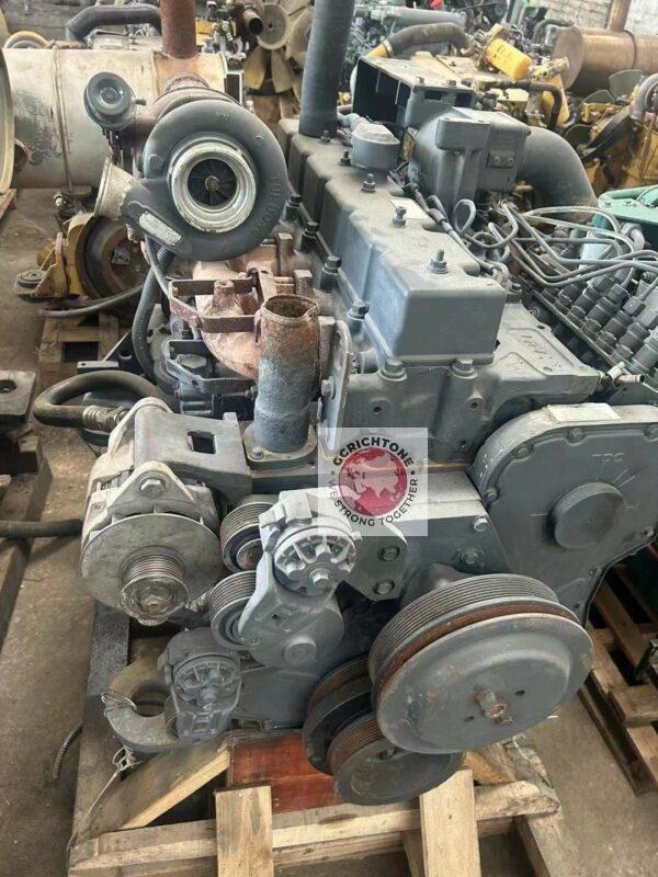 Дизельный двигатель внутреннего сгорания ДВС Komatsu 6D114 (4) Дизельный двигатель внутреннего сгорания ДВС Komatsu 6D114