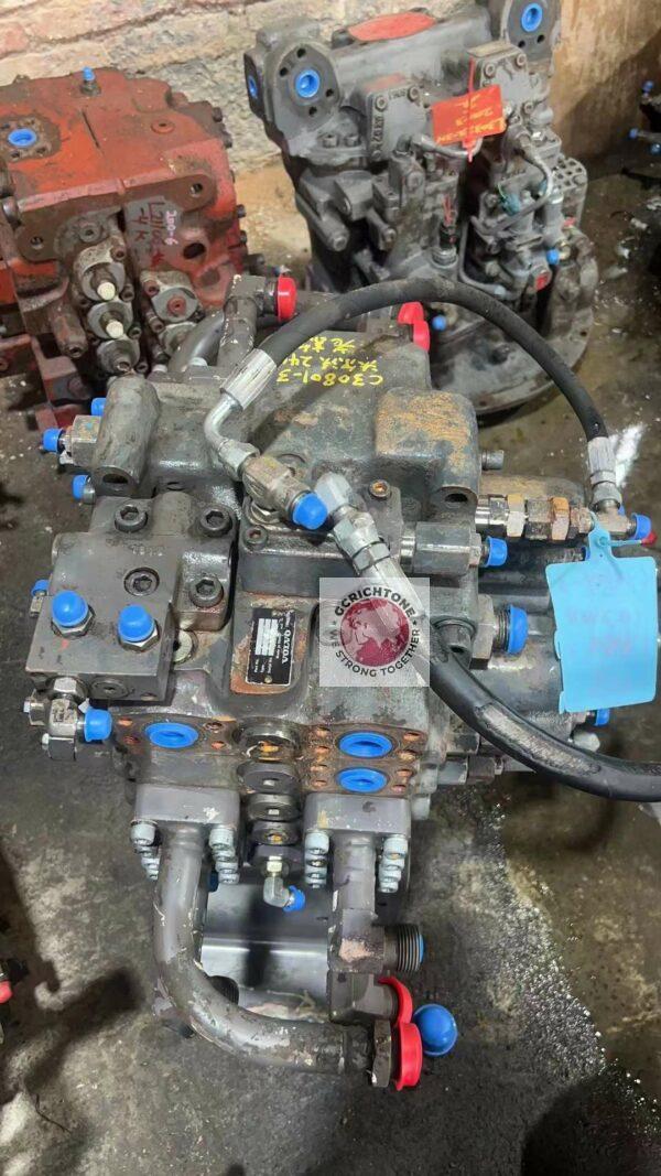 Главный клапон Volvo EC240B VOE 14636701 Главный клапон Volvo EC240B VOE 14636701